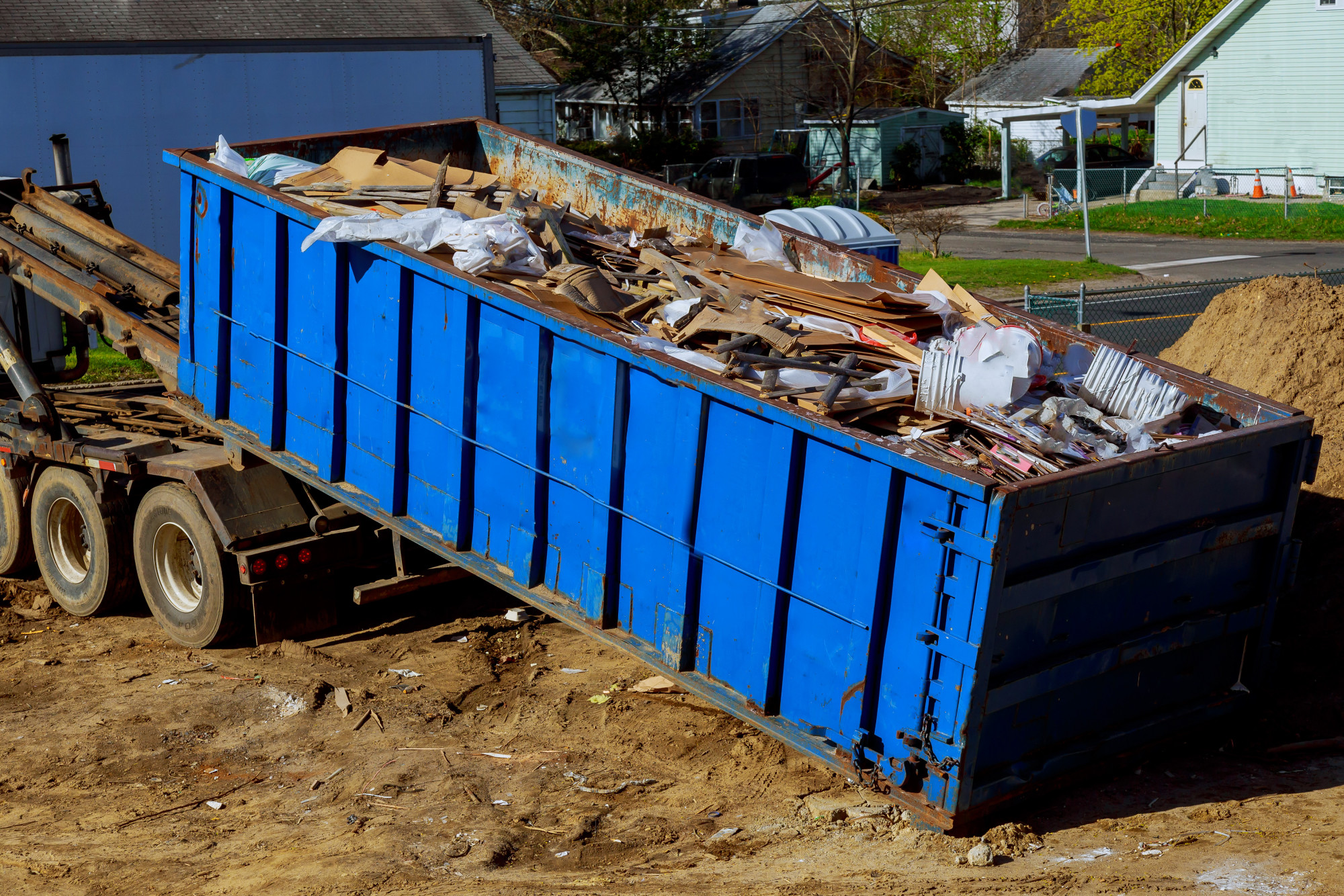 5 Reasons Why You Should Rent a Dumpster