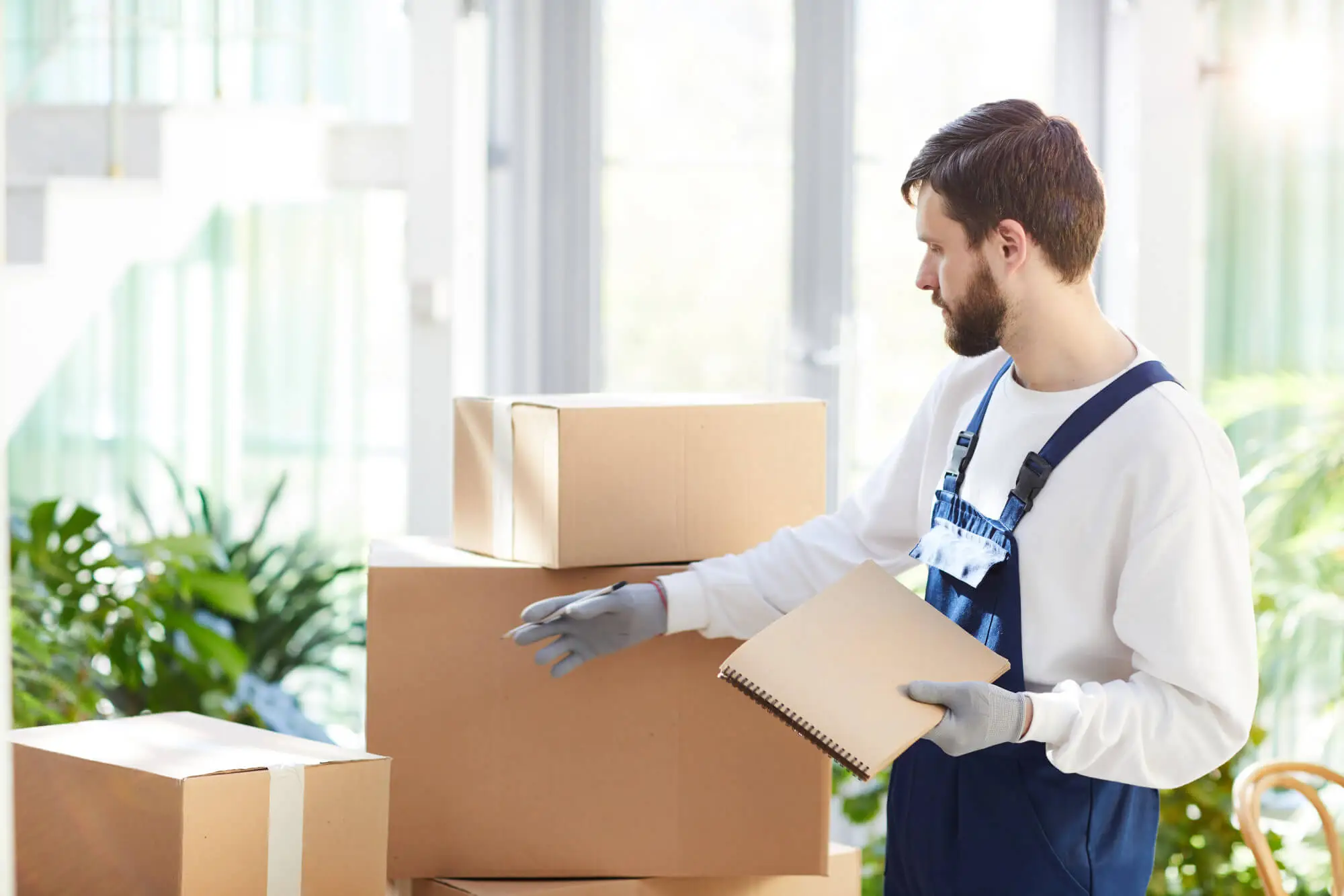 7 Reasons to Hire Professional Movers for Your Next Move