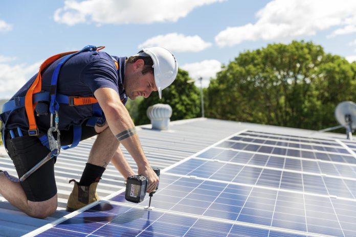 Solar Panel Dealers Near Me: Choosing a Solar Installation Firm