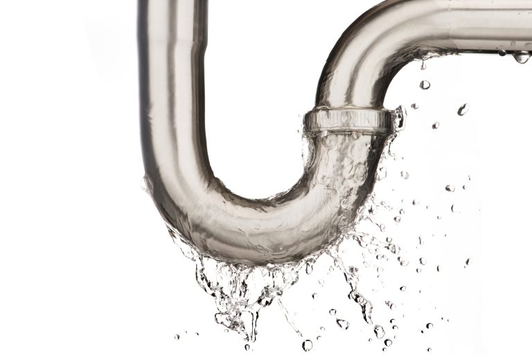 5 Signs That You May Have a Leaking Pipe at Home