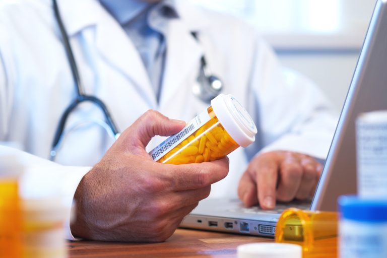 5 Benefits of Using an International Online Pharmacy