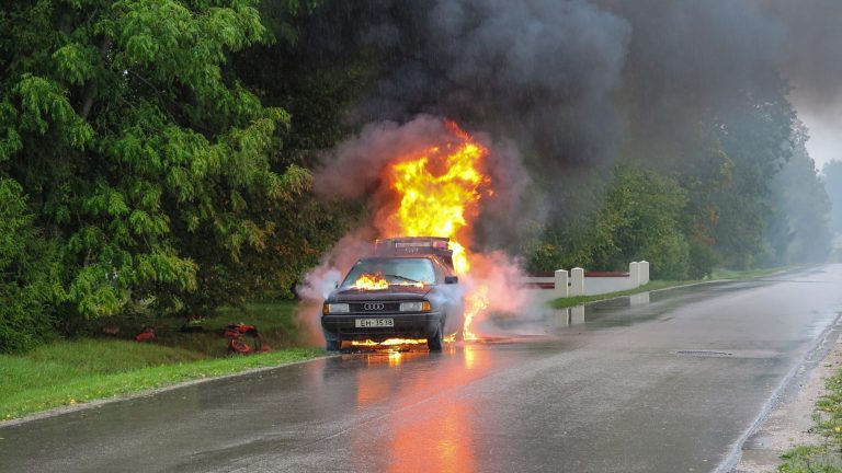 How to Respond to a Vehicle Fire