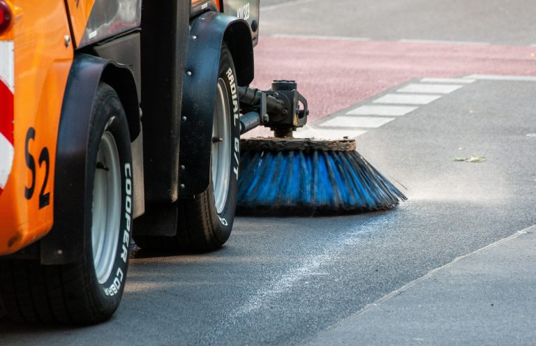 How to Start a Street Sweeping Business