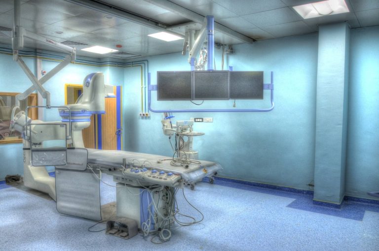 Surgical Equipment: A Brief Guide to Surgical Displays
