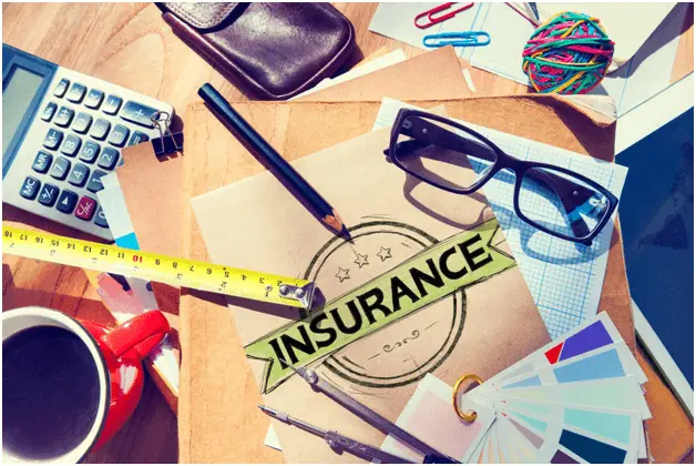 Minimizing Risk with Insurance
