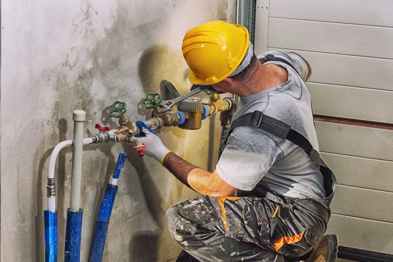An Overview of the Works of a Plumber