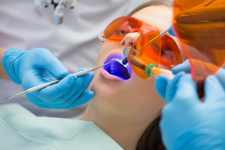 8 Common Mistakes in Choosing Cosmetic Dentists and How to Avoid Them